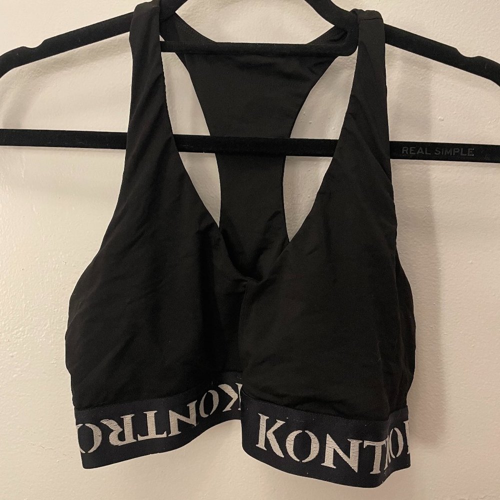 Design Kontrol bralette/sports bra, SOFT and flattering Size L
